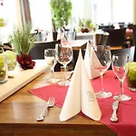 Ξενοδοχείο Lobinger Weisses Ross & Restaurant