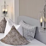 Lobinger Weisses Ross & Restaurant 4*