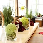 Lobinger Weisses Ross & Restaurant Ξενοδοχείο