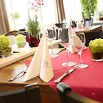 Ξενοδοχείο Lobinger Weisses Ross & Restaurant