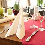 Ξενοδοχείο Lobinger Weisses Ross & Restaurant 4*