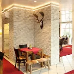Ξενοδοχείο Lobinger Weisses Ross & Restaurant