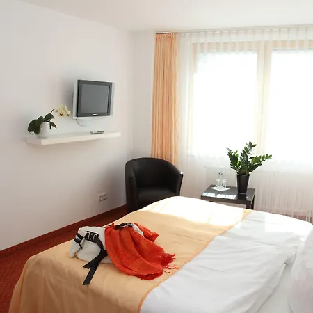 Lobinger Weisses Ross & Restaurant 4* Langenau