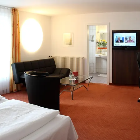 Lobinger Weisses Ross & Restaurant Hotel 4*