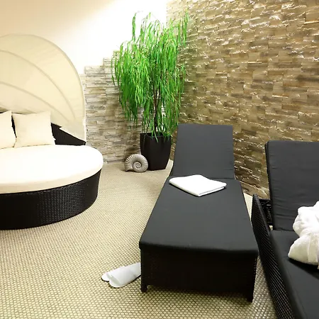 Lobinger Weisses Ross & Restaurant Hotel 4*