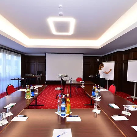 Lobinger Weisses Ross & Restaurant Hotel 4*