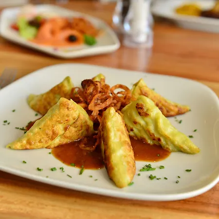 Lobinger Weisses Ross Hotel 4*