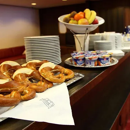 Lobinger Weisses Ross Hotel 4*