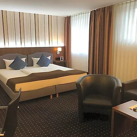 Lobinger Weisses Ross & Restaurant 4* Langenau