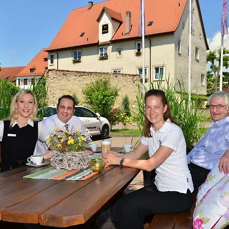 Hotel Lobinger Weisses Ross 4*